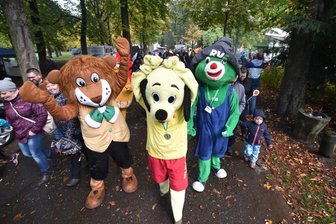 Maskottchen treffen sich im Küchwald -
