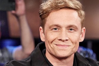 Matthias Schweighöfer: Chemnitzer Film-Star wird für Abzocke missbraucht - Kriminelle nutzen sein Gesicht im Internet für Betrugsversuche mit Bitcoin & Co.: Schauspieler Matthias Schweighöfer hat damit aber überhaupt nichts zu tun.