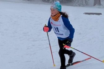Maximale Ausbeute für Biathleten aus dem Erzgebirge - Lotta Lötzsch vom PSV Schwarzenberg hat ein erfolgreiches Wettkampfwochenende hinter sich.