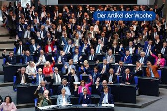 Maximilian Krah und der Espresso-Moment im Bundestag: Ein Blick hinter die Kulissen sächsischer AfD-Politiker -