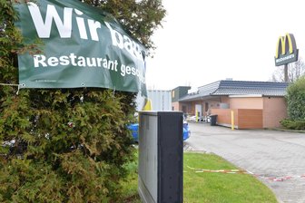 McDonald’s in Freiberg wird umgebaut: Das ist alles geplant - Am McDonald’s im Einkaufszentrum Häuersteig in Freiberg laufen derzeit Umbauarbeiten.