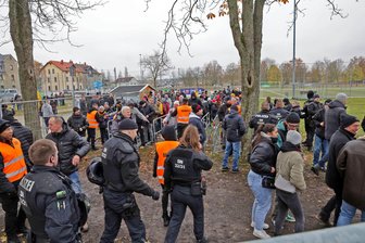 MDR überträgt Sachsenpokal-Partie zwischen Glauchau und Zwickau: Wie viel Geld bekommt der VfB Empor für die Übertragung? - Zum Sachsenpokal-Achtelfinale wird im Sportpark in Glauchau mit einer großen Kulisse gerechnet. Vor einem Jahr verfolgten 4000 Zuschauer das Spiel gegen Dresden.