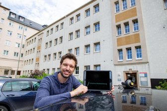 Medienaufklärer starten im Vogtland durch - Kevin Meinel leitet seit Juli das neue Projekt "Initiative Medienbildung Vogtland", das am Plauener Albertplatz zu finden ist. Veranstaltungen werden zukünftig aber im gesamten Landkreis stattfinden.