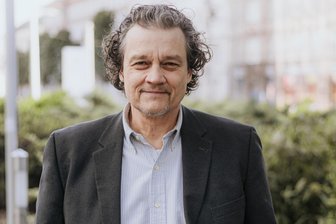 Medienwissenschaftler: „Lokale Informationen sind so lebensnotwendig wie Wasser“ - Dr. Lutz Hagen ist Professor für Kommunikationswissenschaft an der TU Dresden. Am Donnerstag ist er zu Gast in Freiberg.