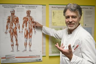 Mediziner aus dem Vogtland organisiert zum 30. Mal Sportärzte-Weiterbildung in Bad Elster - Dr. Uwe Willmann hat das Symposium im Jahr 2000 ins Leben gerufen und ist seitdem mit seinem Team auch der Organisator.