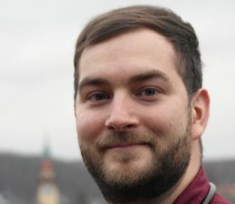 Medizinstudium in Ungarn, Landarzt in Sachsen: Junger Geringswalder profitiert von Modellprojekt - Christian Damm studierte über ein Programm der Kassenärztlichen Vereinigung Sachsen. Jetzt in Waldheim zu Hause, vervollständigt er sein Wissen als Allgemeinmediziner in einer Hausarztpraxis in Ostrau. In drei Jahren will er in die Praxis seines Vaters in Geringswalde einsteigen.