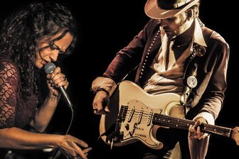 Meena Cryle & The Chris Fillmore Band bringen Blues-Feeling ins Kulturzentrum St. Barbara in Lichtentanne - 