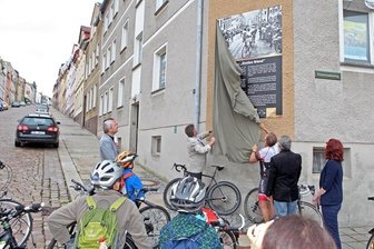 Meerane: Gedenktafel erinnert an legendäre Radrennen - 