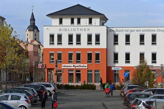 Meerane: Handarbeitszirkel „Alte Wolle – Neue Bücher“ am 12. Mai - In der Stadtbibliothek Meerane trifft sich im Mai ein Handarbeitszirkel.