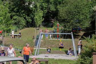 Meerane: Spielplatz bekommt einen Bücherschrank nur für Kinderbücher - Die Spielplatzinitative plant den Aufbau eines Bücherschrankes am Crotenlaider Weg in Meerane.