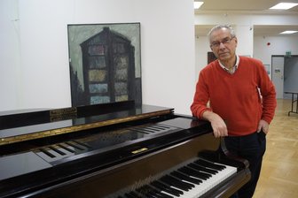 Meerane trauert um Kunstkenner und Lokalpolitiker: Wolfgang Zscherpel ist gestorben - Wolfgang Zscherpel ist im Alter von 88 Jahren verstorben. Das Foto entstand 2014 in der Galerie in Vorbereitung auf den Musikwettbewerb.