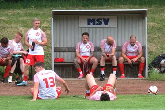 Meeraner SV: Präsident bestätigt Verzicht auf Startrecht für die Fußball-Sachsenklasse - Gedrückte Stimmung nach der jüngsten 0:1-Heimniederlage gegen Mülsen. Für die Fußballer des Meeraner SV steht inzwischen der Gang zurück in die Westsachsenliga endgültig fest.