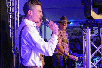 Mehr als 1000 Besucher bei Börnichener Maifest erwartet - Als Moderator der Feste fungiert immer Martin Trinks, der Vorsitzende des Jugendclubs "Börnschen United". 