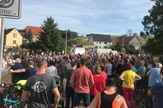 Mehr als 300 Betroffene demonstrieren gegen lange Umleitung -