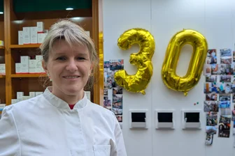 Mehr als nur Medikamente: 30 Jahre St.-Marien-Apotheke – Expertise trifft Herz - Dr. Anke Tanneberger für die St.-Marien-Apotheke in Freiberg.
