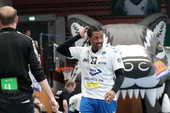 Mehr Biss: Handball-Wölfe kaufen Erzgebirgern den Schneid ab - In Würzburg war für die Auer um Dieudonne Mubenzem guter Rat teuer. Die Wölfe sollten sich am Ende als bissiger erweisen.