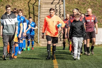 Mehr Geld für Schiris: Vereine kritisieren Fußball-Kreisverband - Ohne Schiedsrichter ist kein Fußballspiel möglich. Für ihren Aufwand werden Unparteiische – hier der Thalheimer Marcel Bugyi – seit Januar besser entschädigt.