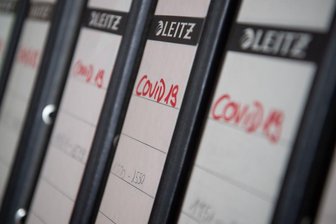 Mehr Personal für Sachsens Gesundheitsämter - Ministerin bringt Impfquote als Kriterium für Corona-Regeln ins Spiel - Insgesamt stieß die bisherige Corona-Politik des Freistaats bei den Ärzten auf ein geteiltes Echo.