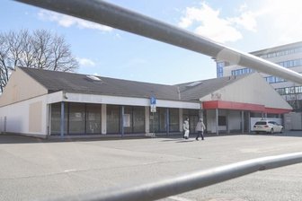 Mehrere Corona-Impfstandorte in Chemnitz schließen - Das Impfzentrum an der Wilhelm-Raabe-Straße in Altchemnitz wird geschlossen.
