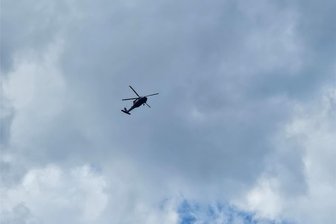 Mehrere Militärhubschrauber sorgen im Erzgebirge für Aufsehen: Das war der Grund für den Lärm - Mehrere Militärhubschrauber – darunter dieser – sind am vergangenen Freitag über das Erzgebirge geflogen.