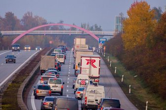 Mehrere Unfälle behinderten Verkehr auf A72 -