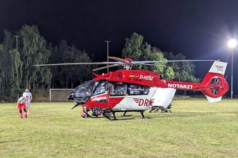 Mehrere Verletzte bei Verpuffung im Vogtland - Rettungshubschrauber im Einsatz - Einer der Schwerverletzten musste mit einem Rettungshubschrauber in eine Spezialklinik geflogen werden.
