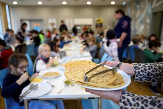 Mehrwertsteuer soll steigen: Werden Kita- und Schulessen zwischen Mittweida und Rochlitz erneut teurer? - Steigen die Kosten für das Mittagessen in Schulen und Kitas der Region (hier ein Symbolbild)? Einige Caterer denken bereits über eine Neukalkulation nach.