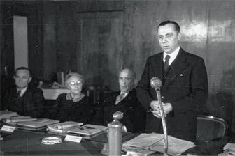 Meilenstein zum Weststaat - und zur Spaltung Deutschlands - Gastgeber der Konferenz: Peter Altmeier, 1947 bis 1969 Ministerpräsident von Rheinland-Pfalz und in dieser Eigenschaft direkter Vorgänger von Helmut Kohl.