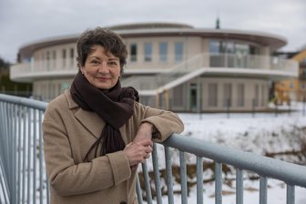 „Mein Leben ist das Rathaus“: Warum Kerstin Schöniger zur Bürgermeisterinnen-Wahl in Rodewisch aufruft - Die neue Kita im Stadtzentrum bedeutet für Kerstin Schöniger einen Lichtblick in einer Stadt mit sinkender Einwohnerzahl. Für sie sind Kita und Kinder Hoffnung und Image der Stadt.