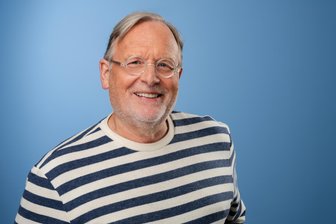 „Meine demente Großmutter dachte, sie würde mit Prinz Ferdinand Schlittschuh laufen“ - Dietrich Grönemeyer