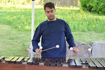 Meister auf der Marimba begeistert bei Museumsnacht im Vogtland - Johannes Kilian - ein Meister auf der Marimba.