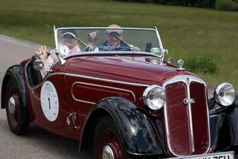 Meister Classic rollt durchs Erzgebirge: Zeitreise durch die Automobilgeschichte -