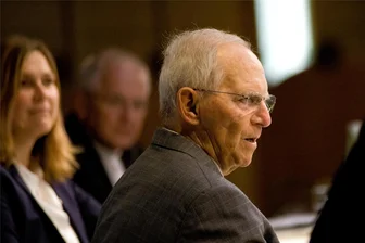 „Meister von Andeutungen“: Reaktionen aus Sachsen auf den Tod von Wolfgang Schäuble - Vor zweieinhalb Jahren als damaliger Bundestagspräsident Gast der "SachsenSofa"-Gesprächsreihe der Katholischen Akademie des Bistums Dresden-Meißen in Zwickau: Wolfgang Schäuble.