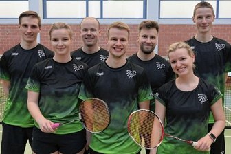 Meisterschaft perfekt: TSV macht ersten Schritt zum Aufstieg - Die Badmintonspieler des TSV Niederwürschnitz, von links: Franz Pietschmann, Hannah Lehmann, Konstantin Hack, David Kaiser, Willy Jugel, Sandra Kämpf und Pit Hofmann.