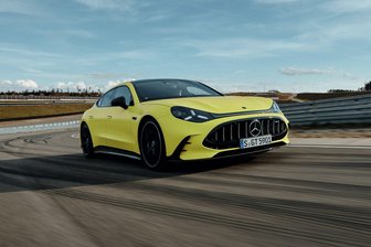 Mercedes-AMG bringt elektrischen GT - bis zu 300 km/h - Zehn Minuten laden, dann weiterfahren: AMG verspricht dank 800-Volt-Technik und bis zu 600 kW Ladeleistung mehr als 460 Kilometer Reichweite nach so einer kurzen Pause.