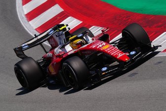 Mercedes ausgebremst: Erster Ferrari-Triumph für Hamilton - Lewis Hamilton holte sich seinen 106. Grand-Prix-Sieg.