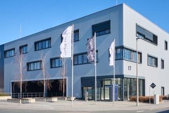 Meyer Burger peilt weiteren Ausbau an - In der Carl-Schiffner-Straße 17 sollen pro Jahr Solarmodule mit 1 Gigawatt Nennleistung hergestellt werden.