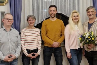 Michael Finster ist neuer Vorsitzender der Unabhängigen Bürgerschaft Bad Elster - Michael Finster (links) ist neuer Vorsitzender der Unabhängigen Bürgerschaft. Zum Vorstand gehören Manuela Biehn, Martin Haas-Zens und Isabell Schwartner. Detlef Schlott (r.) ist Ehrenvorsitzender.