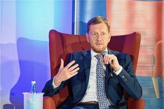Michael Kretschmer plaudert bei Instagram über sein liebstes Weihnachtsessen - In einer Fragerunde bei Instagram beantwortete Michael Kretschmer persönliche Fragen seiner Follower.