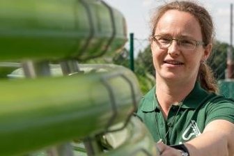 Mikroalgen sollen Tierfutter revolutionieren - Stephanie Zwintzscher ist bei Agraset für die Schweinezucht verantwortlich.