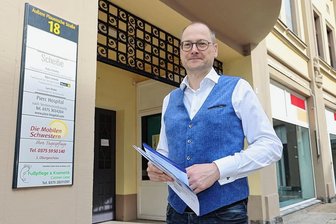 Milde Strafe für geblitzten Landrat? Wie ein Anwalt für Verkehrsrecht den Fall einschätzt - Björn Scheibe vertritt als Anwalt für Verkehrsrecht regelmäßig Mandanten, die zu schnell gefahren sind.