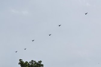 Militärhubschrauber über Plauen: Das sagt die Bundeswehr - Sechs Militärhubschrauber der US Army flogen über Plauen hinweg.