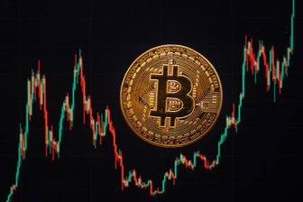Milliarden vom Raubkopierer: Hat der Freistaat seinen Bitcoin-Schatz zu früh verkauft? - Der Bitcoin war am Montagmorgen auf ein neues Allzeithoch von fast 123.000 US-Dollar geklettert.