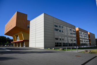 Millionen-Defizit an der TU Chemnitz: „Äußerst schwierig, den Universitätsbetrieb im gewohnten Umfang aufrechtzuerhalten“ - Die TU Chemnitz muss sparen, um ein Millionen-Defizit zu kompensieren.