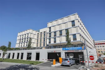 Millionen-Investitionen: Das planen Klinikum und Poliklinik in Chemnitz - Das größte Bauvorhaben des Klinikums seit Jahrzehnten: Der Neubau von Haus 9 an der Flemmingstraße. Drei Kliniken sollen hier zentriert werden. Die Fertigstellung ist für Jahresende geplant.