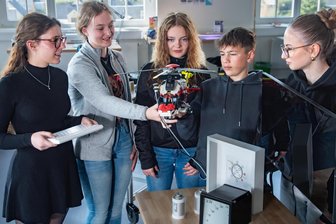 Millionenplan im Buntspeicher: So will das Erzgebirge seine Jugend halten - Im Buntspeicher sollen Jugendliche künftig außerhalb des Klassenzimmers von Spezialisten lernen und praxisbezogen an reale Aufgabenstellungen herangeführt werden.
