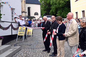 Millionenprojekt im Erzgebirge: Stadt weiht neues Gemeindezentrum ein - Das neue Gemeindezentrum in Elterlein wurde feierlich eingeweiht.