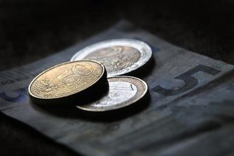 Mindestlohn: Zoll will Firmen erst ab März kontrollieren -
