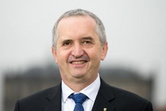 Minister besucht Peniger Gymnasium - 