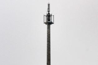 Ministerium will Funkturm stehen lassen - Der BOS-Funkturm soll laut sächsischem Innenministerium an dieser Stelle - 400 Meter hinter dem Grenzweg - stehen bleiben.